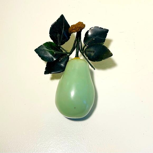 Vintage Carved Nephrite Jade PEAR & Leaves Fruit Sculpture Kitchen Decor - Picture 10 of 11